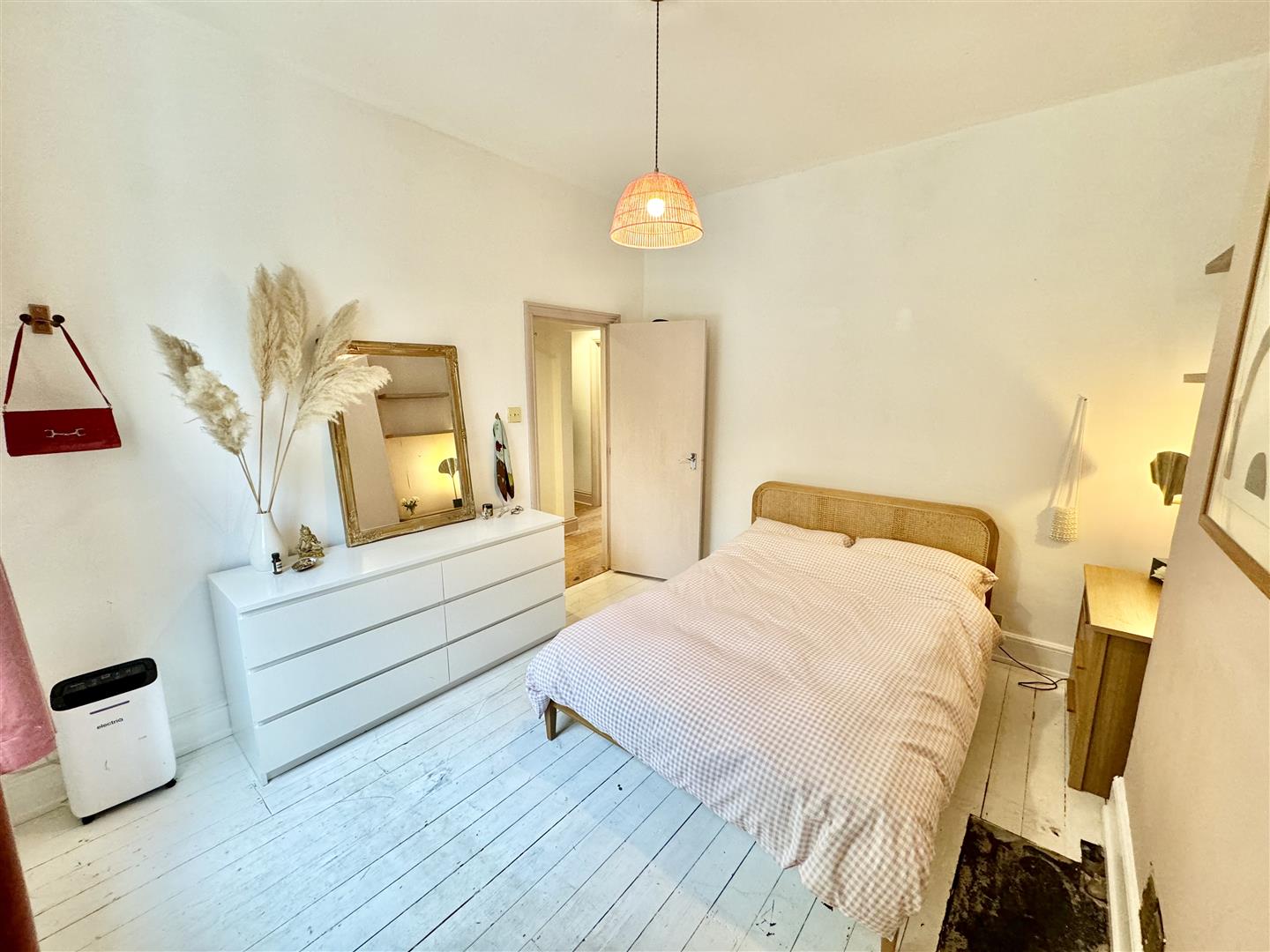 2 bed property in St. Helens Road, Hastings